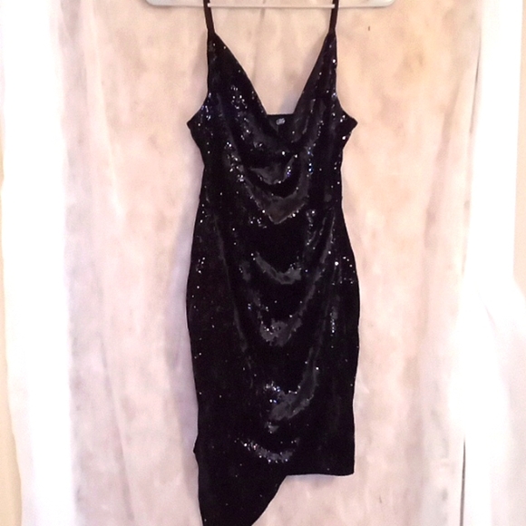 GBG Los Angeles Dresses & Skirts - GBG Dress